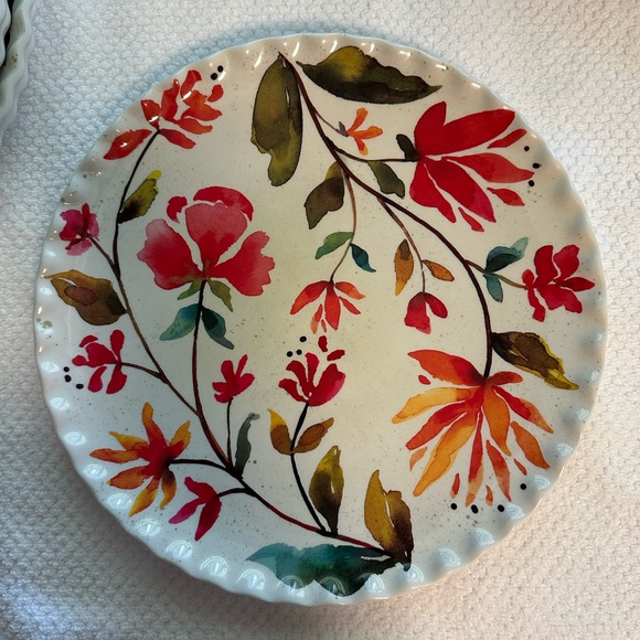 Other - Dash of That Plastic Flower Dinner Plates. 
Set of 5